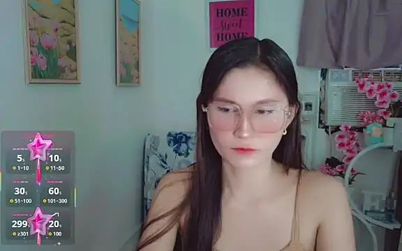 Snapshot of anne_smithe chatting on February 17, 11:00 pm anne smithe online show from February 17, 11:00 pm