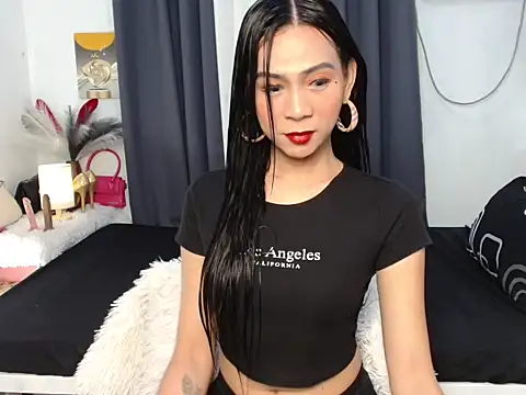 AmayaWang online show from December 14, 7:47 am