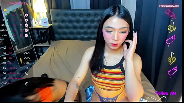 Snapshot of Kyliejennings chatting on November 10, 8:24 am Kyliejennings online show from November 10, 8:24 am