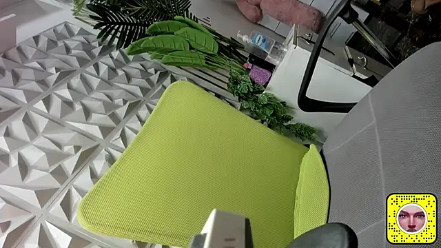 Snapshot of janecomander chatting on October 29, 7:04 pm janecomander online show from October 29, 7:04 pm