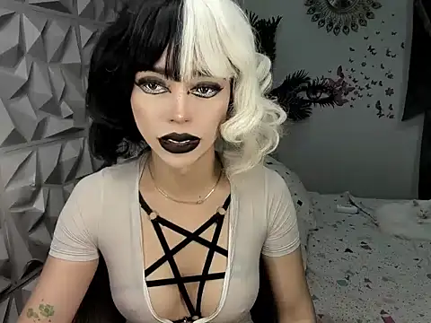 janecomander online show from March 28, 12:16 pm