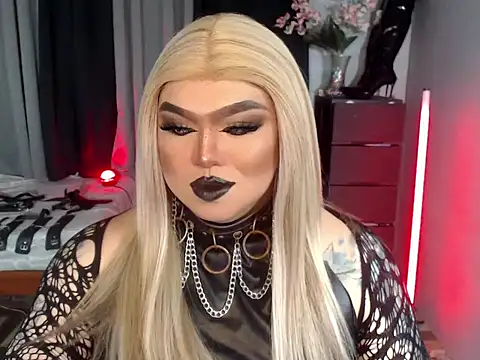 Snapshot of michellevixen922 chatting on September 22, 4:42 pm michellevixen922 online show from September 22, 4:42 pm