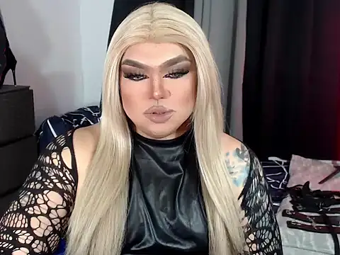 Snapshot of michellevixen922 chatting on November 1, 3:30 am michellevixen922 online show from November 1, 3:30 am