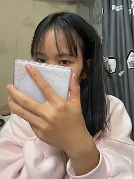 Snapshot of Daisy018 chatting on September 9, 3:17 am Daisy018 online show from September 9, 3:17 am