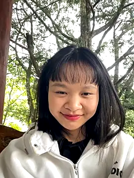 Snapshot of Daisy018 chatting on September 25, 3:54 am Daisy018 online show from September 25, 3:54 am