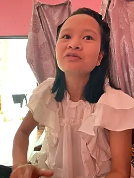 Snapshot of Daisy018 chatting on October 12, 3:38 am Daisy018 online show from October 12, 3:38 am