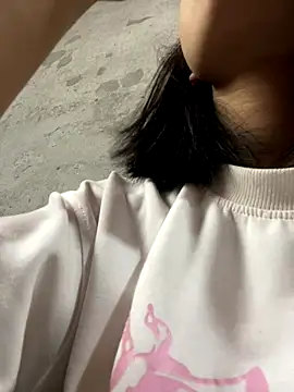 Snapshot of Daisy018 chatting on October 18, 4:15 am Daisy018 online show from October 18, 4:15 am