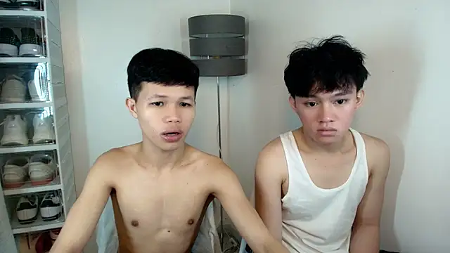 crazyasiantwink online show from September 26, 5:44 am