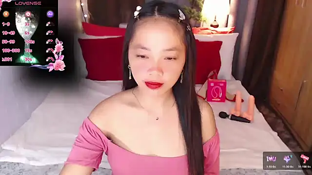 Snapshot of sexystela chatting on April 6, 7:26 pm sexystela online show from April 6, 7:26 pm