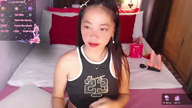 Snapshot of sexystela chatting on April 8, 6:41 pm sexystela online show from April 8, 6:41 pm