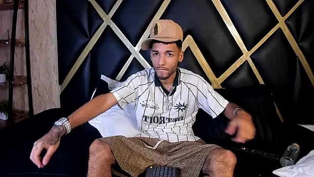 Thiagoferreti online show from February 28, 3:40 am