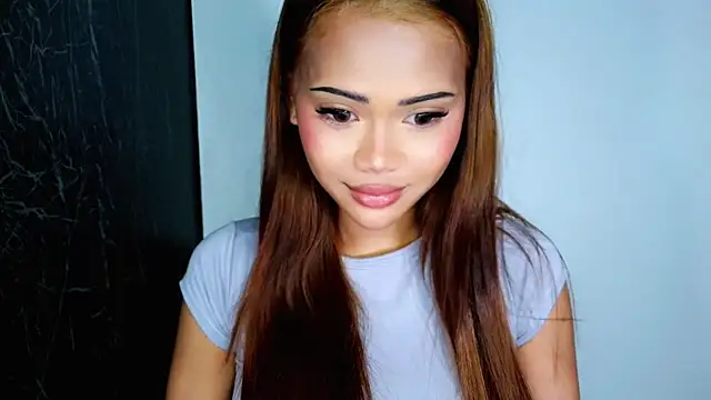 Snapshot of ur_holly_lexie chatting on November 6, 2:29 pm ur holly lexie online show from November 6, 2:29 pm