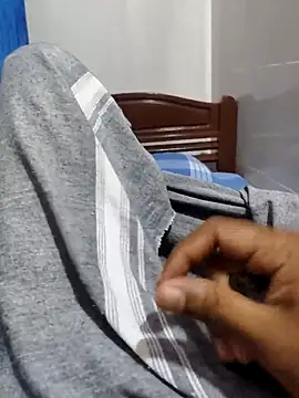 Snapshot of vichuhot chatting on October 21, 4:19 pm vichuhot online show from October 21, 4:19 pm