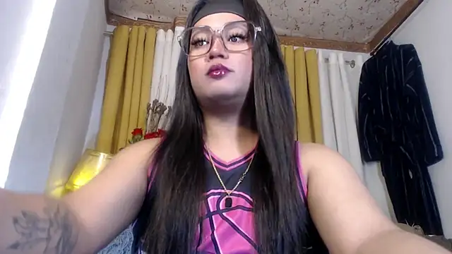 YourSweet-mich online show from May 16, 2:49 pm