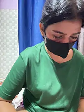 Hot Jaanvi  online show from May 17, 3:37 am