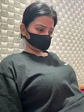 Hot Jaanvi  online show from June 12, 4:33 am