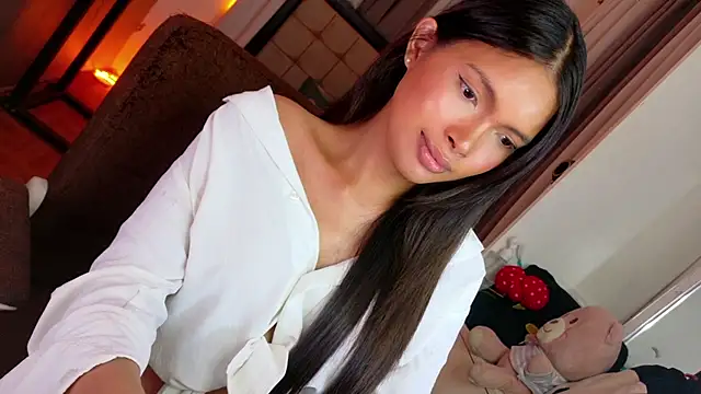 Snapshot of amour_prinsesa chatting on November 26, 8:10 pm amour prinsesa online show from November 26, 8:10 pm