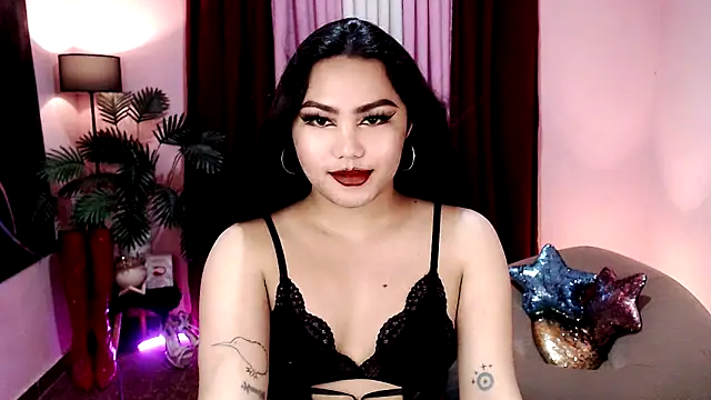 Unique Maya online show from November 12, 9:21 am