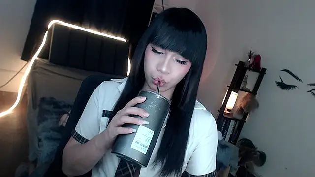 Snapshot of Veniceseduction chatting on April 15, 12:56 pm Veniceseduction online show from April 15, 12:56 pm