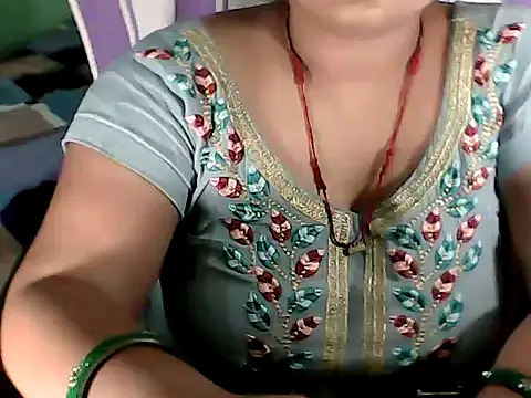 NISHA JAAN01 online show from September 12, 5:02 pm