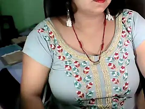 NISHA JAAN01 online show from September 16, 5:14 pm