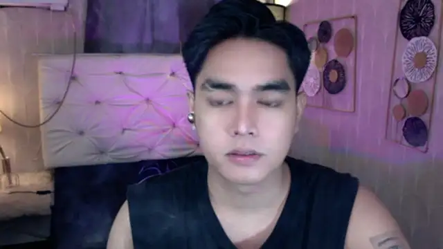 Snapshot of JakeXolsen chatting on October 31, 9:27 pm JakeXolsen online show from October 31, 9:27 pm