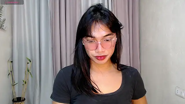 Herbielustts online show from April 20, 1:03 pm