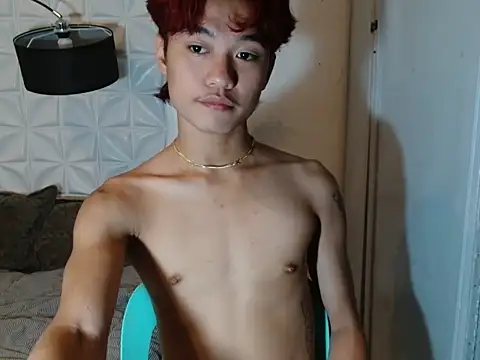 ur little secret online show from September 18, 5:04 pm