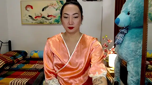 LovelyQueen69 online show from September 14, 10:53 pm