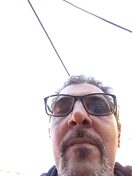 Snapshot of RobertoVip77 chatting on October 20, 9:54 am RobertoVip77 online show from October 20, 9:54 am