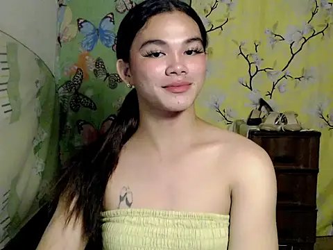 urgirljane online show from October 20, 12:49 pm