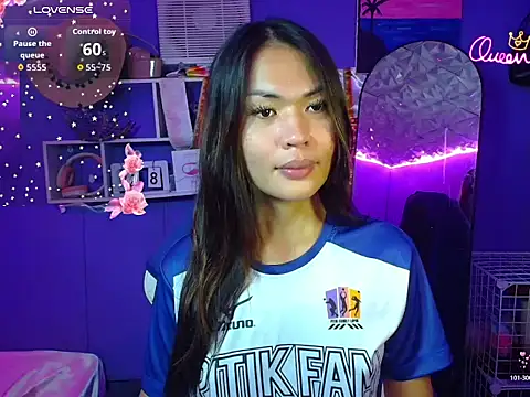 Snapshot of urgirljane chatting on June 28, 7:09 pm urgirljane online show from June 28, 7:09 pm