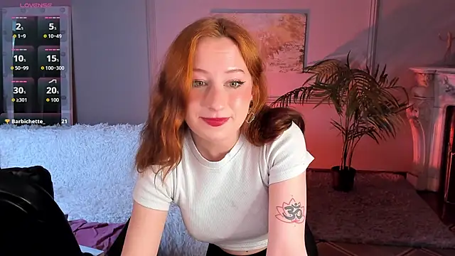 Violet Griffen online show from May 7, 3:50 pm