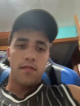 aavrdvh33 online show from October 12, 6:07 pm