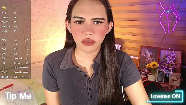 TssluttyNikka online show from February 24, 2:59 pm