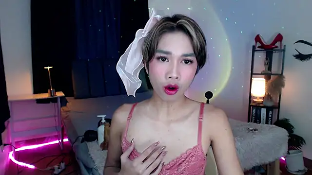 Snapshot of Lavictoriathegreat chatting on November 28, 8:11 pm Lavictoriathegreat online show from November 28, 8:11 pm