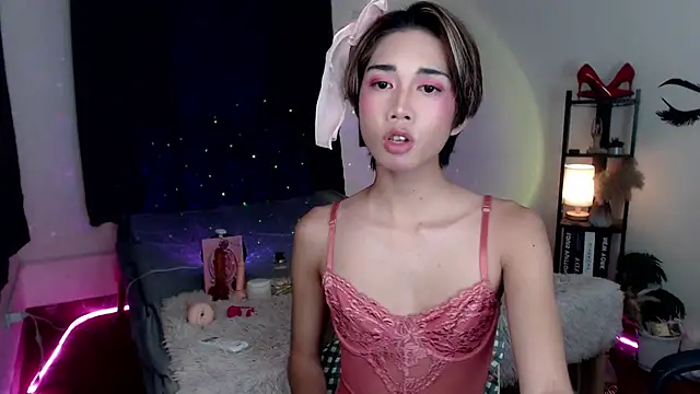 Snapshot of Lavictoriathegreat chatting on December 19, 6:15 pm Lavictoriathegreat online show from December 19, 6:15 pm