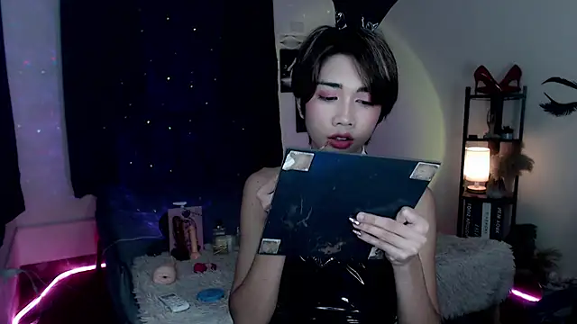 Snapshot of Lavictoriathegreat chatting on December 21, 4:58 pm Lavictoriathegreat online show from December 21, 4:58 pm