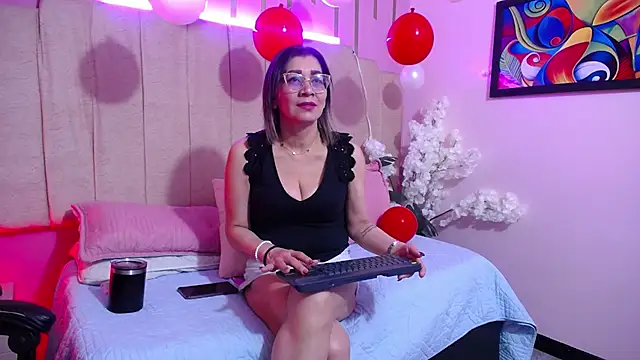 SexyLaddy   online show from September 16, 2:18 pm