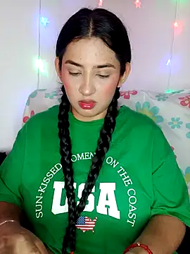 Snapshot of VALENTINA_ROUSE_ chatting on April 2, 9:23 pm VALENTINA ROUSE online show from April 2, 9:23 pm