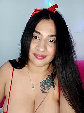Snapshot of VALENTINA_ROUSE_ chatting on April 18, 1:31 am VALENTINA ROUSE online show from April 18, 1:31 am