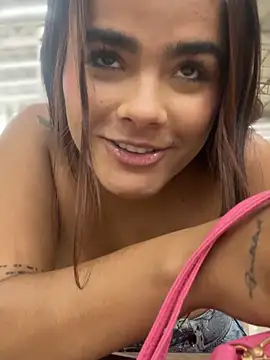 Kaily Sweet16 online show from October 8, 8:50 pm