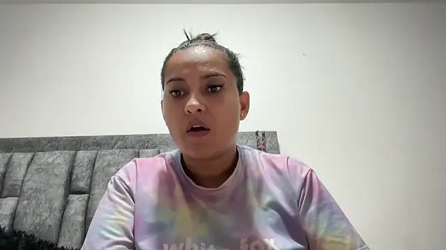 Sophia copper online show from October 3, 3:47 am