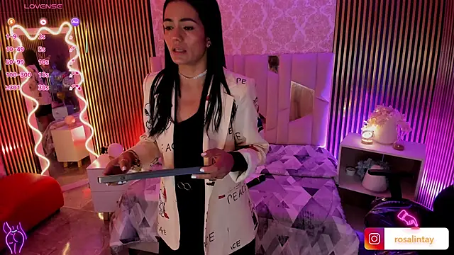 Snapshot of Rosalind_tay chatting on October 16, 11:55 am Rosalind tay online show from October 16, 11:55 am