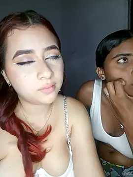 Snapshot of Chloe_Sky_love chatting on November 11, 4:23 am Chloe Sky love online show from November 11, 4:23 am