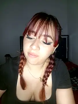 Snapshot of Chloe_Sky_love chatting on December 20, 3:02 am Chloe Sky love online show from December 20, 3:02 am