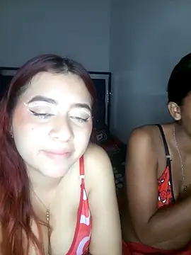 Snapshot of Chloe_Sky_love chatting on February 16, 4:52 am Chloe Sky love online show from February 16, 4:52 am