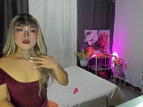 Snapshot of kimmy_slut chatting on September 20, 3:46 pm kimmy slut online show from September 20, 3:46 pm