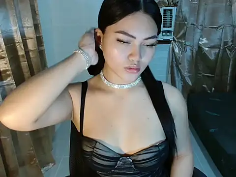 naughtyhothailey online show from December 4, 7:50 am