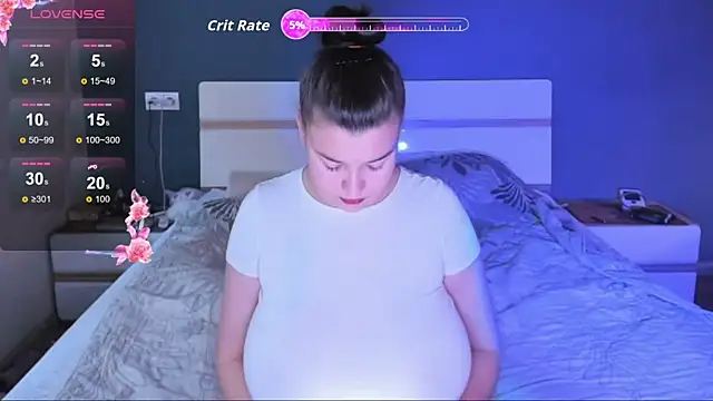 LinaElasm online show from November 18, 12:20 pm